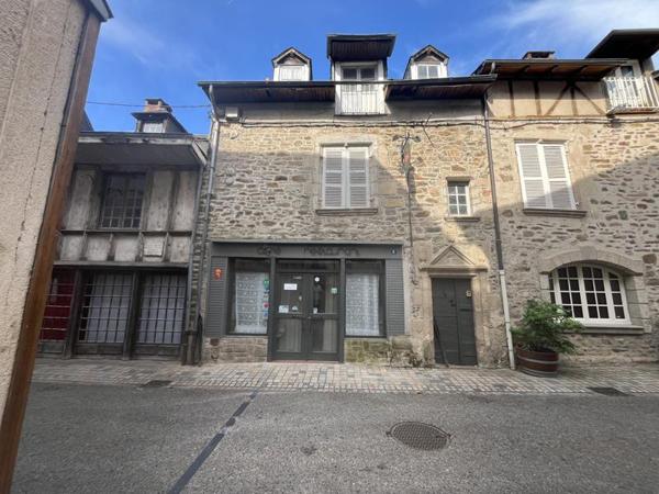 Maison à vendre 135 000 € Uzerche 9 p 240 m² DPE