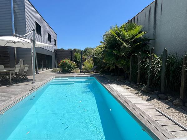 17200 SAINT SULPICE DE ROYAN Maison Saint Sulpice De Royan 7 pièce(s) 157 m2