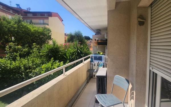 Appartement à louer    1 pièce •  Nice