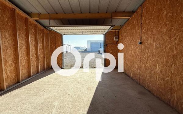 Stationnement à louer    24 m2 Surgères