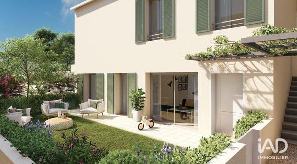 Appartement à vendre 4 pièces 91 m² Rognes