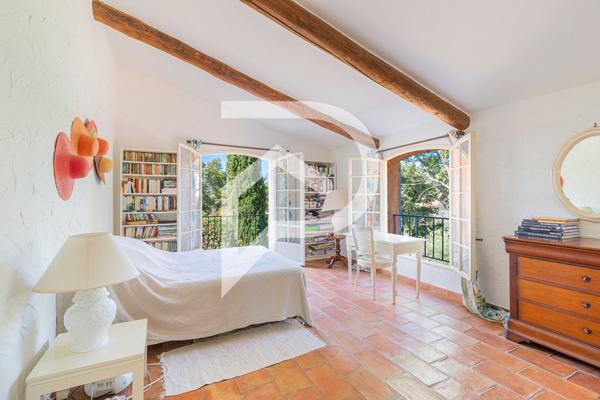 Maison 10 pièces 380 m2