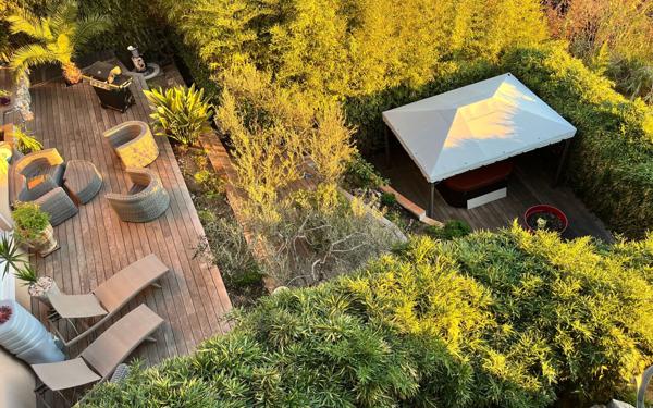 Appartement à vendre    4 pièces • 91,05 m2 Saint-Laurent-du-Var