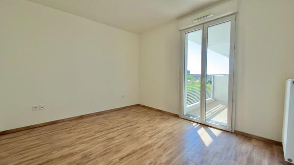 APPARTEMENT 2 PIÈCES  44 M² - JUVISY-SUR-ORGE, REFAIT  À NEUF  -RER C/D À 5 MIN
