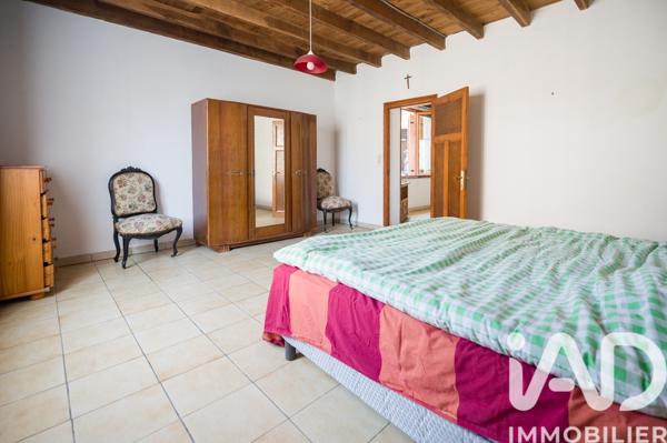 Maison à vendre 5 pièces 107 m² Saint-Martial-d'Artenset