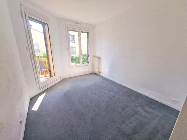 Vente                                                      Appartement
                        
                     2 pièces                      51 m2                     à Clamart