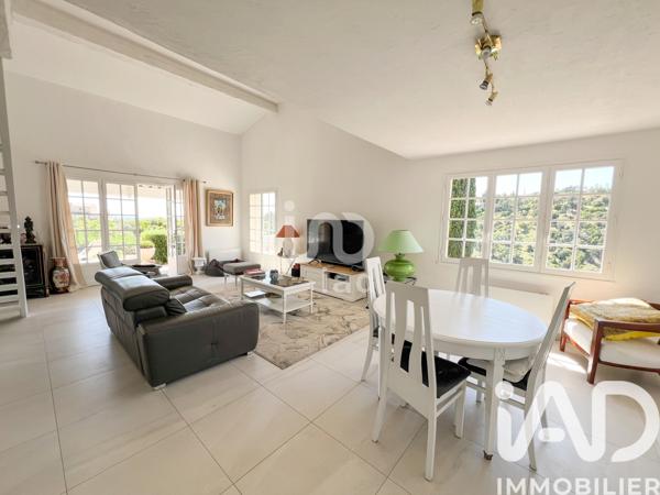 Maison à vendre 7 pièces 181 m² Roquebrune-sur-Argens