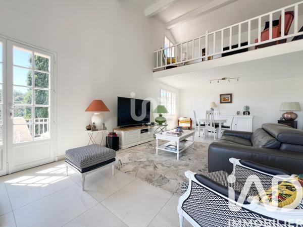 Maison à vendre 7 pièces 181 m² Roquebrune-sur-Argens