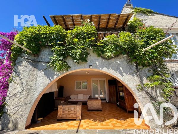 Immeuble à vendre 678 m² Le Lavandou