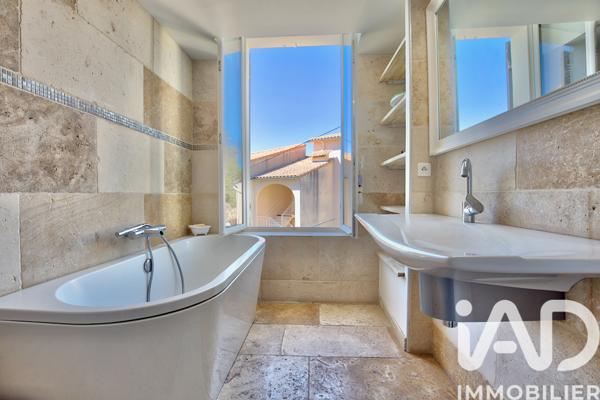 Maison à vendre 9 pièces 250 m² Gréoux-les-Bains