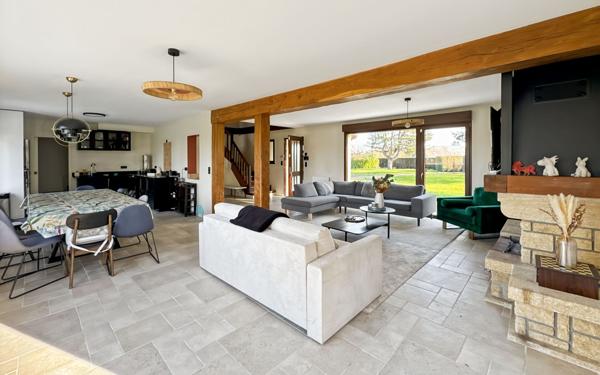 Maison à vendre    5 pièces • 160 m2 Deauville