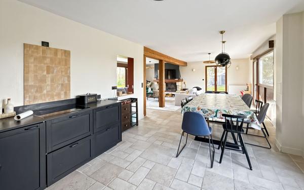 Maison à vendre    5 pièces • 160 m2 Deauville