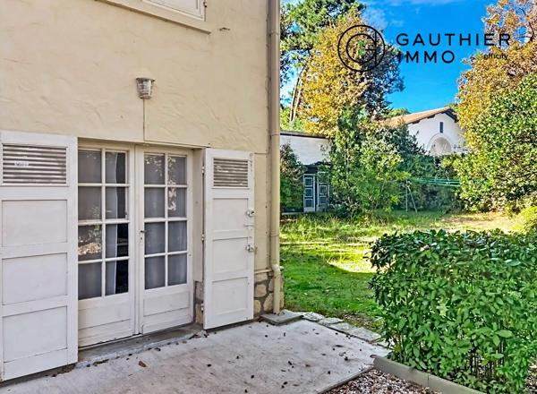 Appartement
         2 pièces
        - 27 m² 249 000 € *