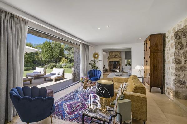 Mougins, Villa 5 Chambres -  319 m² à vendre
