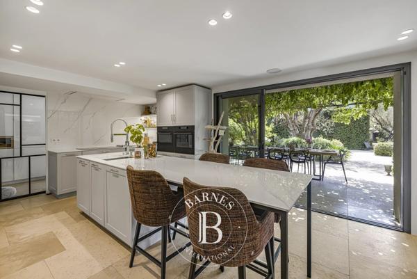 Mougins, Villa 5 Chambres -  319 m² à vendre