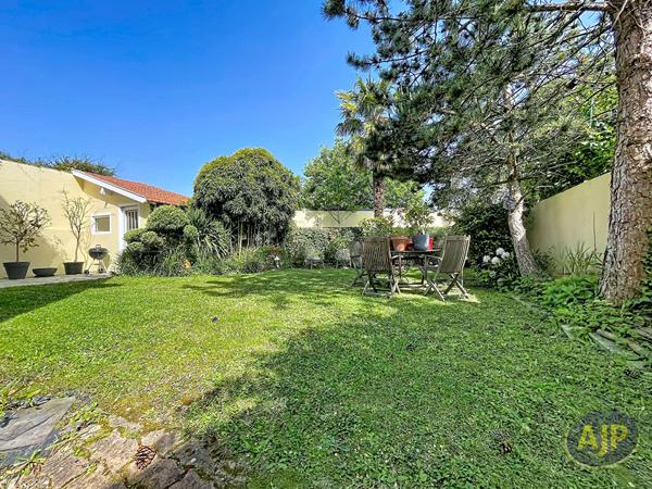 Vente maison Reze : 613 000 € - AJP Immobilier Rezé