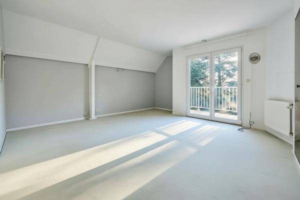 Maison familiale 236 m² avec sous-sol complet  Dijon, secteur recherché et calme
