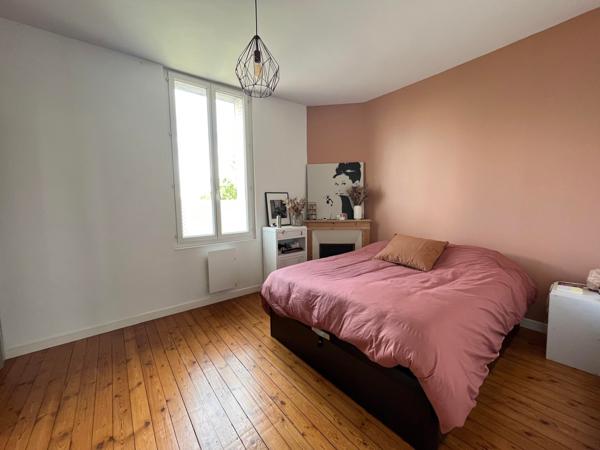 Maison de ville T3, meublée avec cour