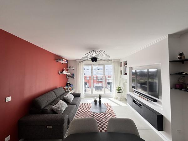 Appartement d'Exception à Vendre à Pontoise - Secteur Bossut 348 000 € ** - Référence 11186