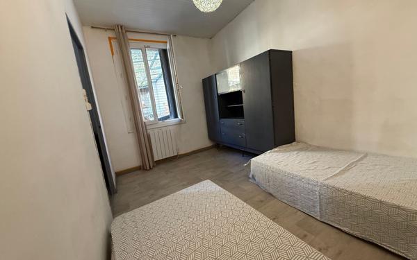 Appartement à vendre    3 pièces • 75 m2 Vauvert