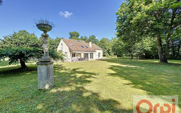 Maison à vendre    8 pièces •  Asnières-sur-Oise