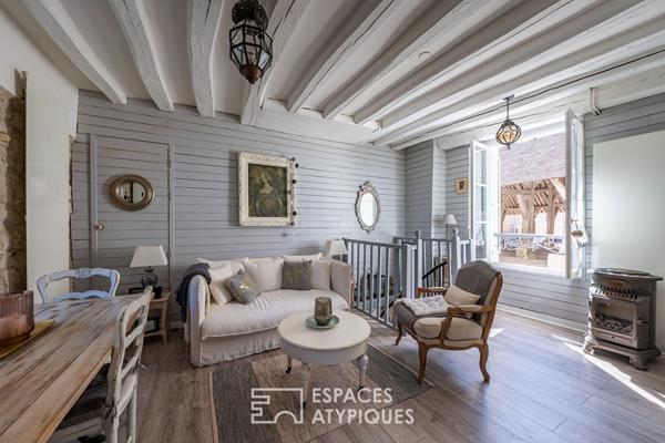 La maison de charme et sa cour préservée