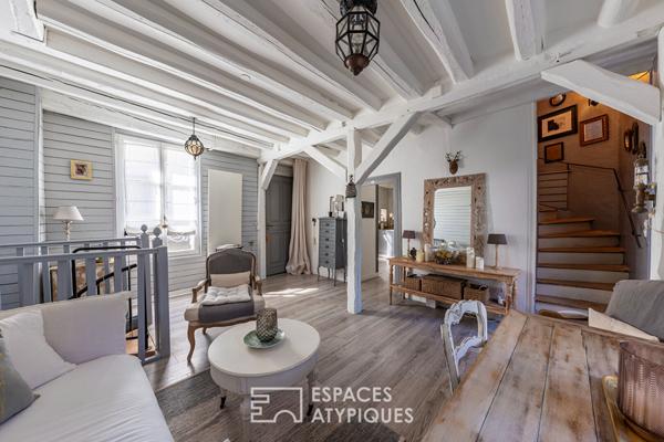 La maison de charme et sa cour préservée