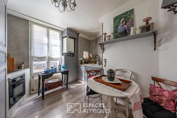 La maison de charme et sa cour préservée