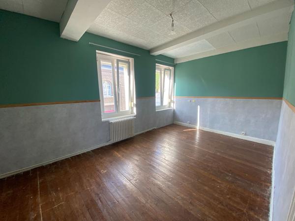 Maison de ville à rafraichir à vendre - SAINT QUENTIN Centre ville