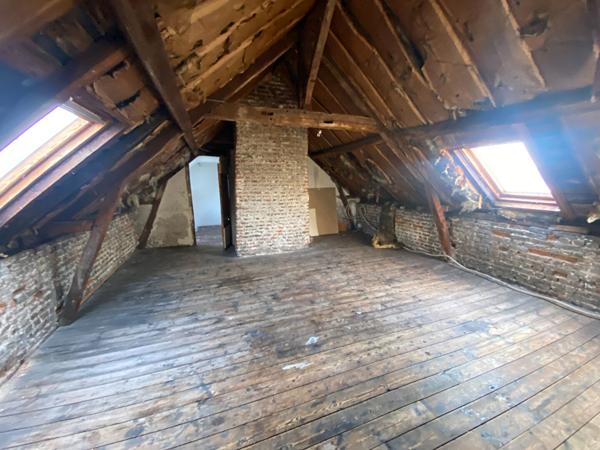 Maison de ville à rafraichir à vendre - SAINT QUENTIN Centre ville