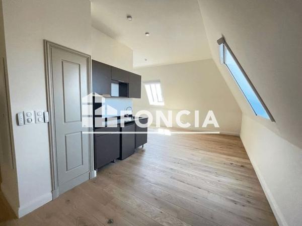 Location Studio 37.6 m² - BATIMENT B Saint-etienne 42000