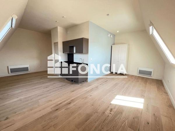 Location Studio 37.6 m² - BATIMENT B Saint-etienne 42000