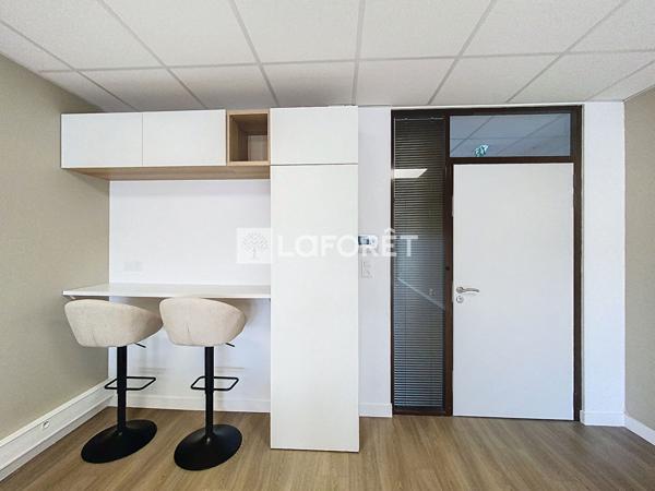 Location bureau Serris - 38 m² - 770 €/mois