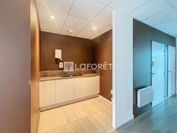 Location bureau Serris - 38 m² - 770 €/mois