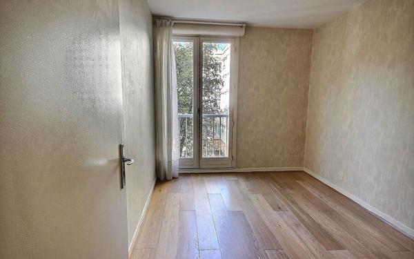 Appartement à vendre    4 pièces • 92,36 m2 Pau