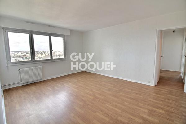APPARTEMENT À LOUER DE 4 PIÈCES DE 76,99 M²