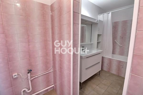 APPARTEMENT À LOUER DE 4 PIÈCES DE 76,99 M²