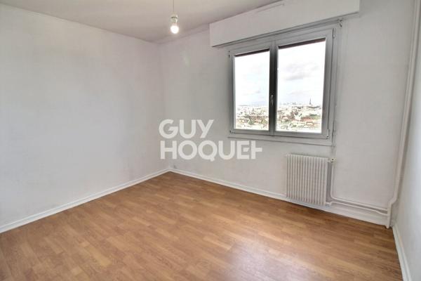 APPARTEMENT À LOUER DE 4 PIÈCES DE 76,99 M²
