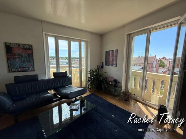 DUPLEX à vendre 4 pièces BELFORT (90) BALCON, et PLACE DE PARKING DANS COUR PRIVÉE !