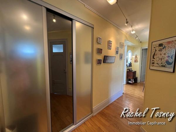 DUPLEX à vendre 4 pièces BELFORT (90) BALCON, et PLACE DE PARKING DANS COUR PRIVÉE !