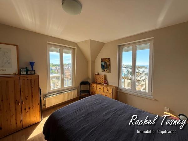 DUPLEX à vendre 4 pièces BELFORT (90) BALCON, et PLACE DE PARKING DANS COUR PRIVÉE !