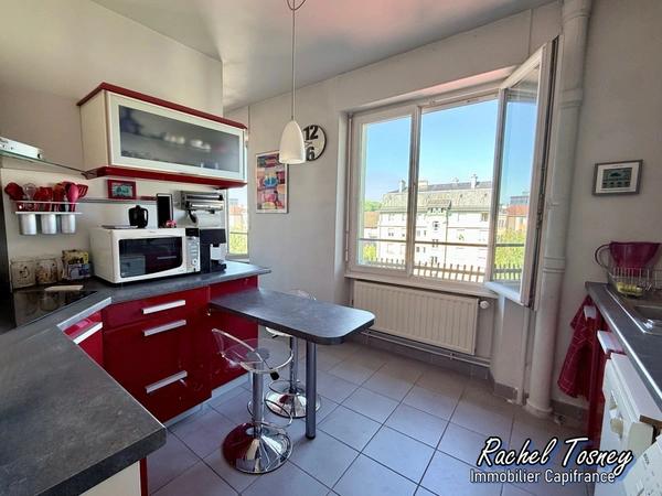 DUPLEX à vendre 4 pièces BELFORT (90) BALCON, et PLACE DE PARKING DANS COUR PRIVÉE !