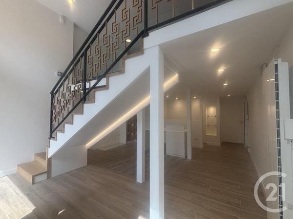 à vendre  71 m2 AIX LES BAINS - 73