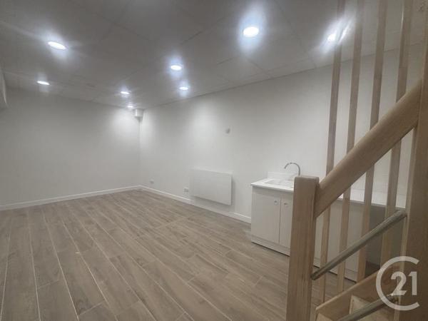 à vendre  71 m2 AIX LES BAINS - 73