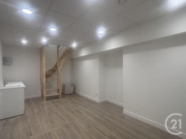 à vendre  71 m2 AIX LES BAINS - 73