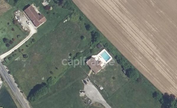 Terrain 3 878 m² – cadre naturel privilégié à Moulînet