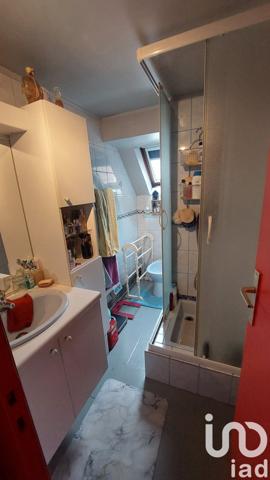 Maison de village 4 pièces de 93 m² à Foëcy (18500)