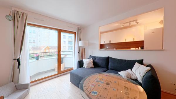 Appartement
         3 pièces
        - 59 m² 199 000 € *