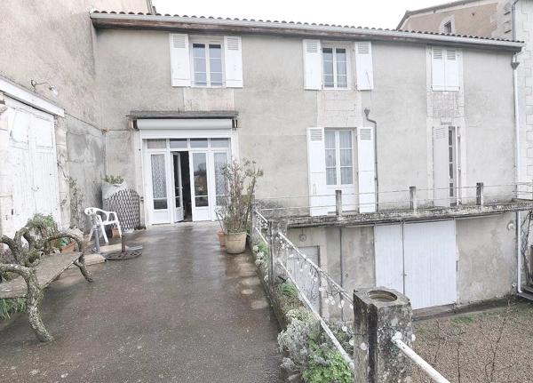 Maison en centre ville de 200 m² - 4 chambres