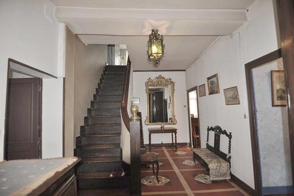 Maison en centre ville de 200 m² - 4 chambres